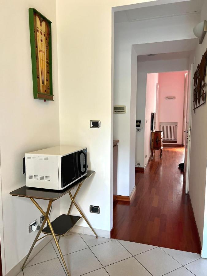 Appartamento Su Cortile Magico Turin Bagian luar foto